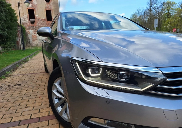 Volkswagen Passat cena 72000 przebieg: 164000, rok produkcji 2019 z Żary małe 781